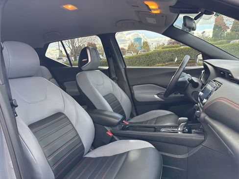 Used 2023 Nissan Kicks SR w/ SR Premium Package image 23