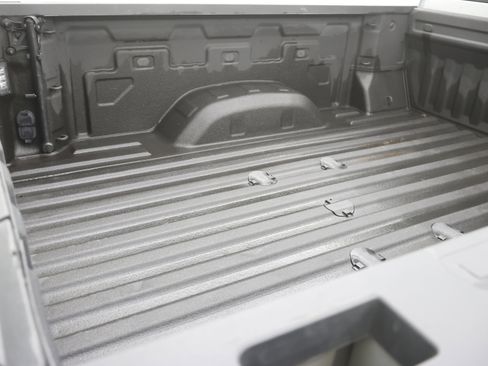 Used 2023 GMC Sierra 2500 SLE w/ SLE Convenience Package image 5