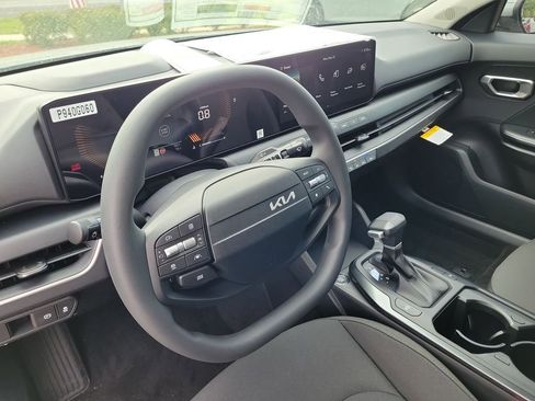 New 2026 Kia K4 FWD image 21