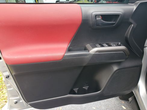 Used 2023 Toyota Tacoma SR5 image 8