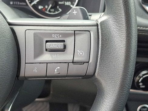 Used 2023 Nissan Rogue S image 24