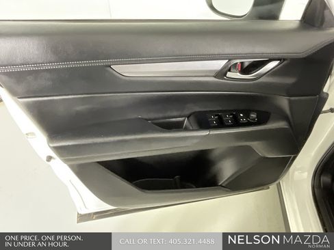 Used 2019 MAZDA CX-5 Touring image 17