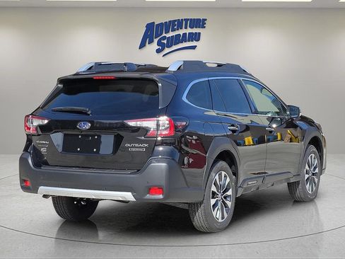 Certified 2025 Subaru Outback Touring AWD/4WD image 10