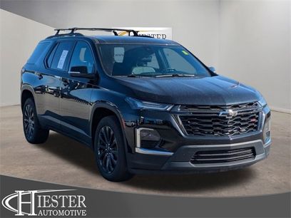 Used 2023 Chevrolet Traverse RS