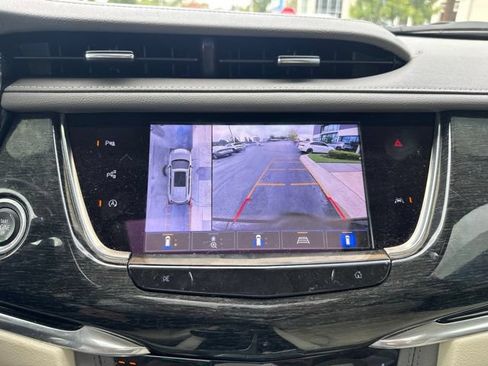 Used 2022 Cadillac XT6 Premium Luxury w/ Technology Package AWD/4WD image 14