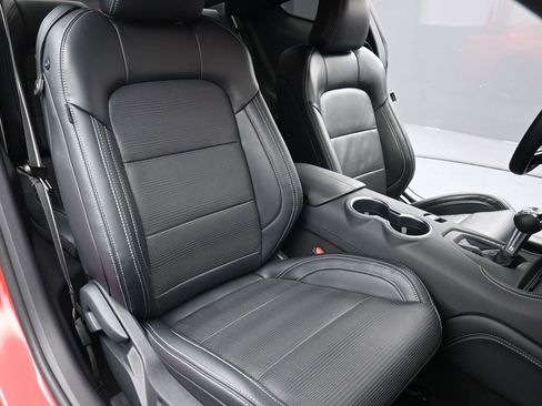 Used 2024 Ford Mustang GT Premium image 18