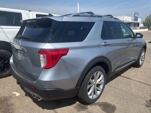 Used 2023 Ford Explorer Platinum w/ Technology Package AWD/4WD image 27