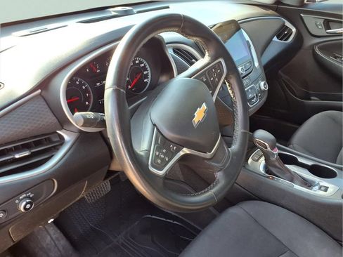 Used 2023 Chevrolet Malibu RS w/ Driver Confidence Package FWD image 16