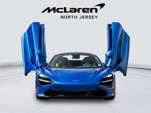 Used 2022 McLaren 720S Spider RWD image 2