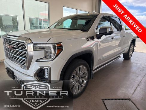 Used 2022 GMC Sierra 1500 Denali w/ Denali Premium Package AWD/4WD image 4