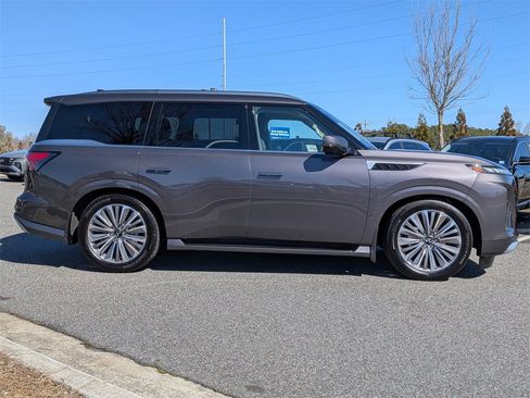 Used 2025 INFINITI QX80 Luxe w/ Cargo Package image 3