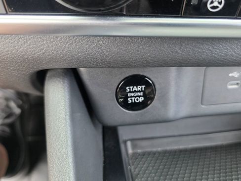 Used 2024 Nissan Rogue SV w/ SV Premium Package image 35