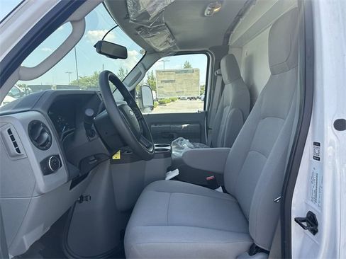 New 2024 Ford E-350 and Econoline 350 Super Duty w/ Power Windows & Locks Group image 18