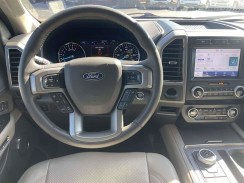 Used 2021 Ford Expedition XLT RWD image 15
