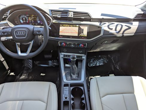 Used 2024 Audi Q3 2.0T Premium Plus AWD/4WD image 17
