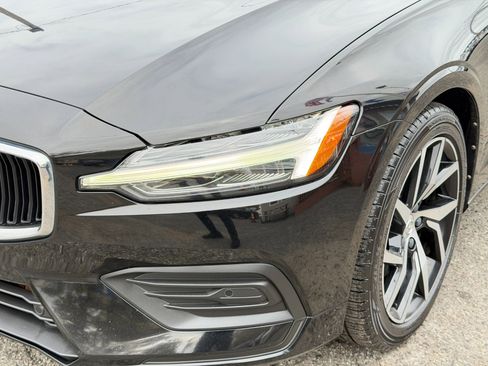 Used 2020 Volvo S60 T5 Momentum w/ Protection Package image 9