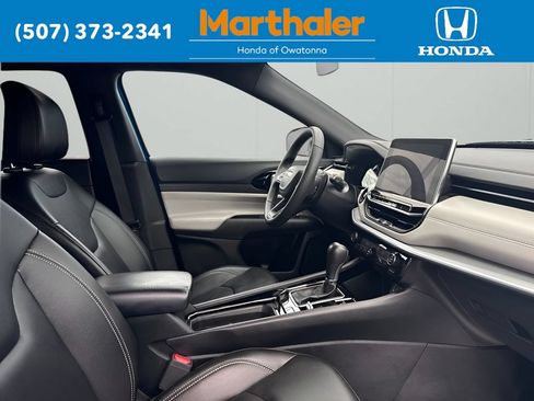 Used 2025 Jeep Compass Limited AWD/4WD image 21