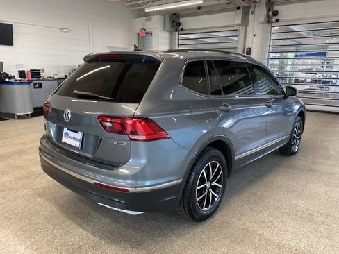Used 2021 Volkswagen Tiguan SE image 5