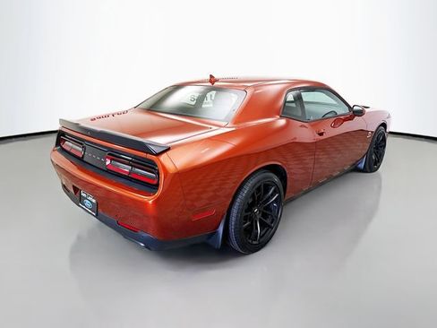 Used 2022 Dodge Challenger R/T Scat Pack w/ Driver Convenience Group image 7