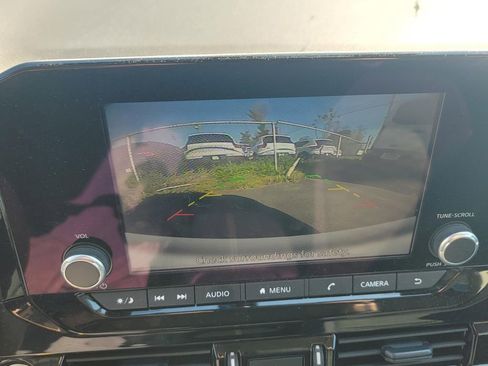 Used 2024 Nissan Pathfinder SV AWD/4WD image 34