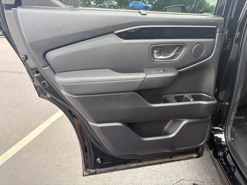 Used 2024 Honda Pilot EX-L image 19
