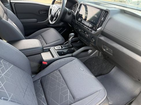 New 2026 Nissan Frontier SV w/ SV Convenience Package image 13