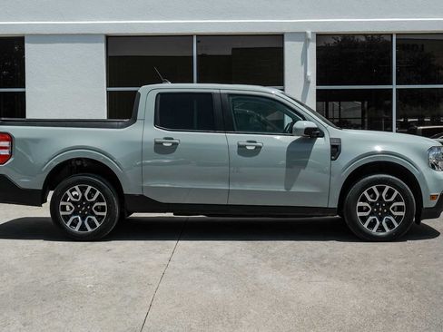Used 2023 Ford Maverick Lariat FWD image 7