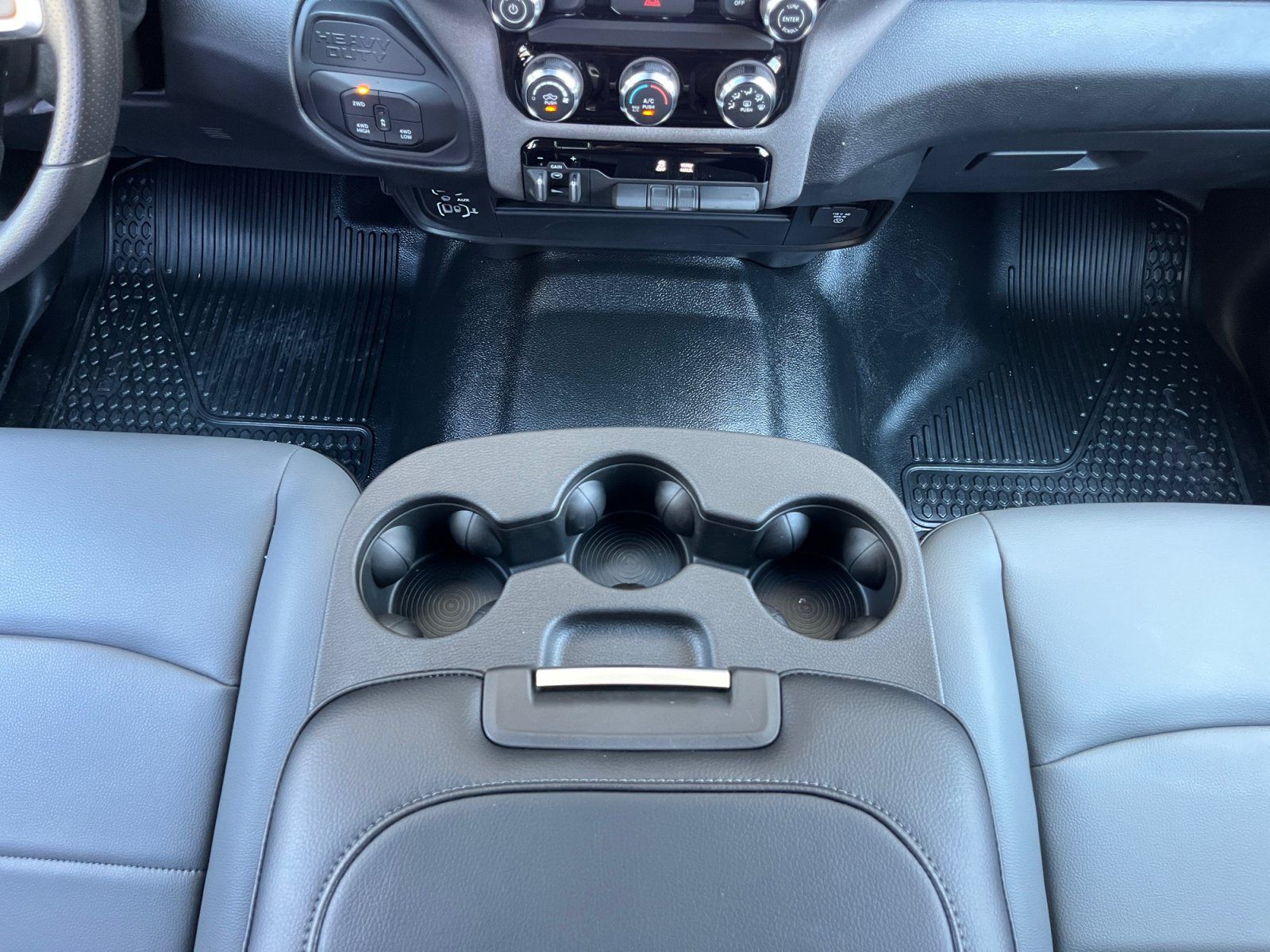 New 2026 RAM 2500 Tradesman w/ Chrome Appearance Group AWD/4WD image 24