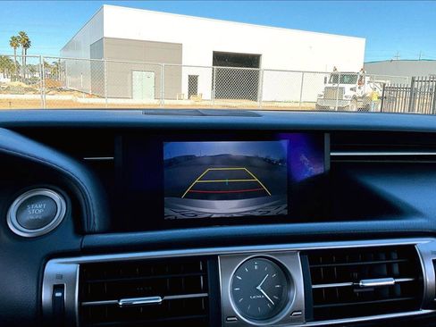 Used 2016 Lexus IS 200t Base image 19