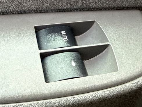 Used 2021 Chevrolet Express 4500 4500 Van w/ Power Convenience Package image 19