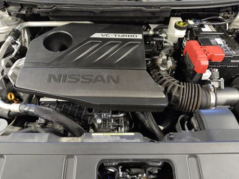 Used 2023 Nissan Rogue Platinum FWD image 30