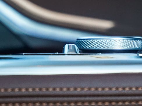 Used 2024 BMW X5 sDrive40i w/ M Sport Package image 21