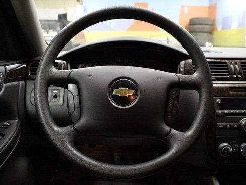 Used 2016 Chevrolet Impala LS image 19