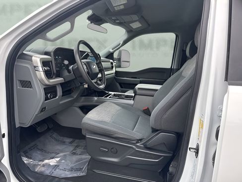 Used 2024 Ford F250 XLT w/ FX4 Off-Road Package image 9