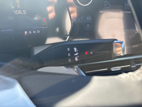 New 2026 Chevrolet Equinox EV LT image 19