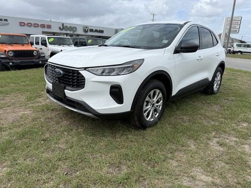 Used 2024 Ford Escape Active image 3