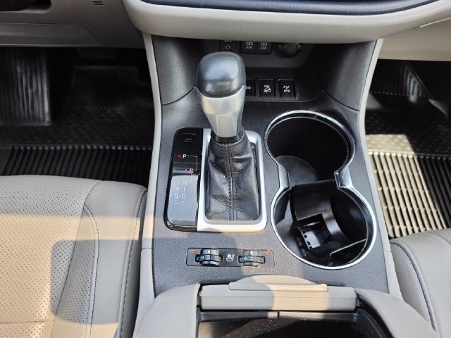Used 2018 Toyota Highlander Limited AWD/4WD image 35