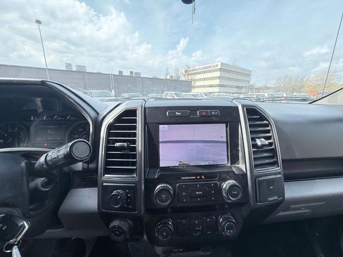 Used 2020 Ford F150 XLT w/ Trailer Tow Package image 16