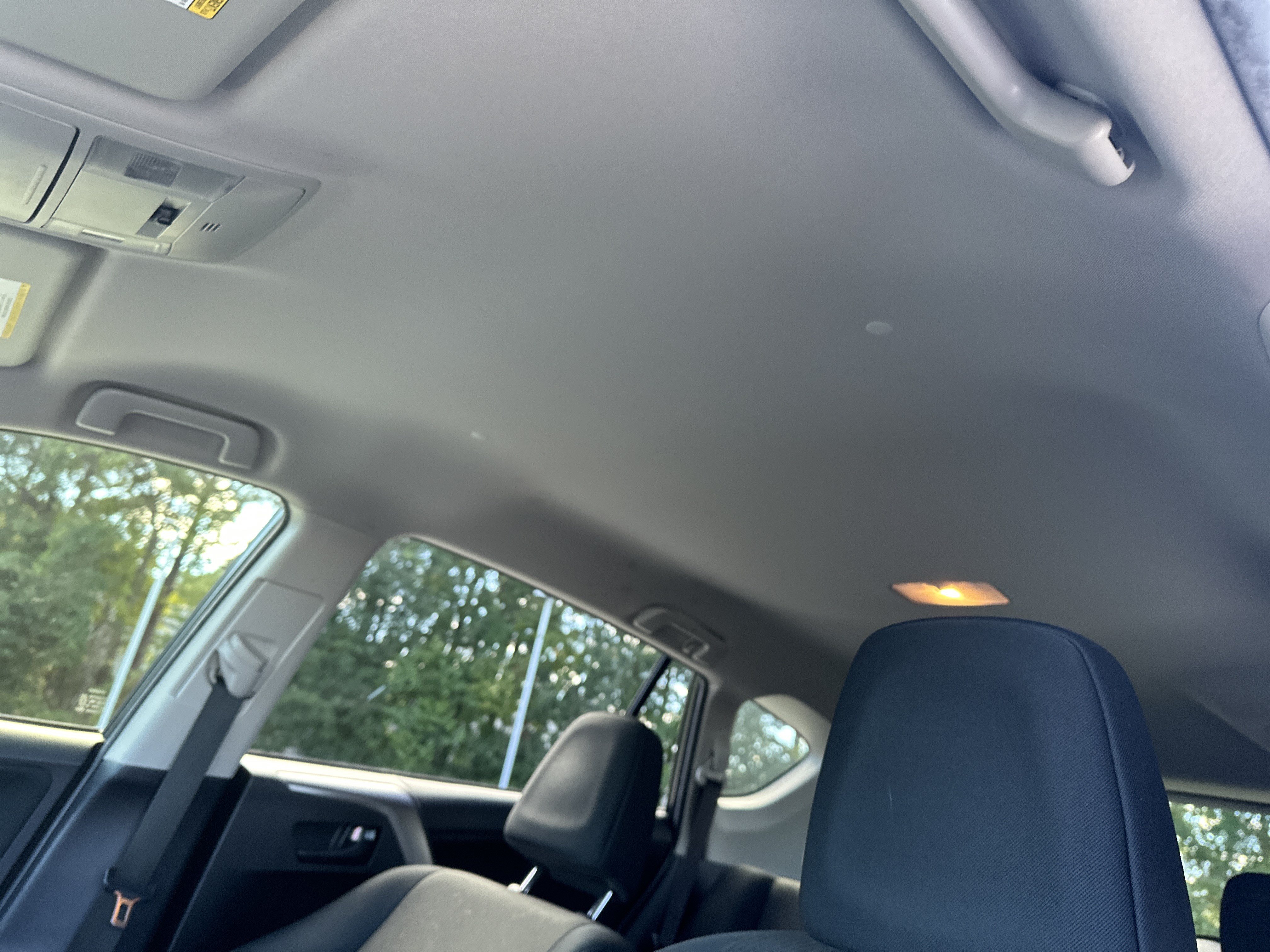 Used 2017 Toyota RAV4 LE FWD image 28