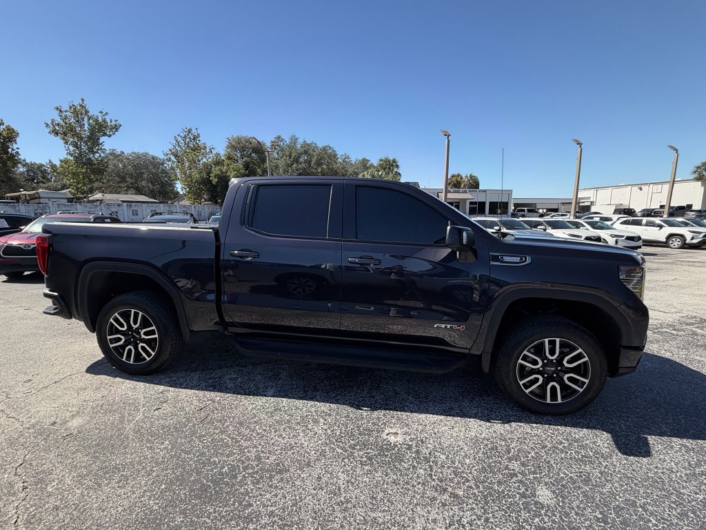 Used 2025 GMC Sierra 1500 AT4 w/ AT4 Premium Package AWD/4WD image 3