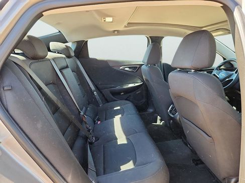 Used 2024 Chevrolet Malibu LT image 19
