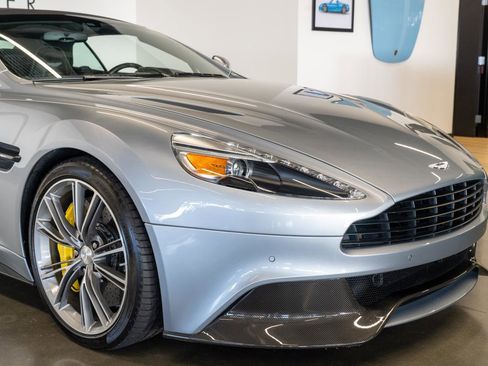 Used 2014 Aston Martin Vanquish Volante image 40