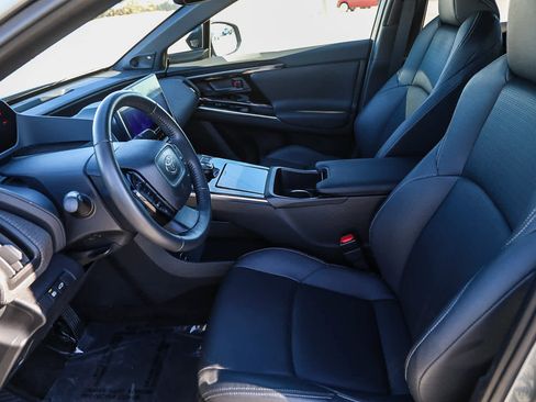 Used 2023 Toyota bZ4X Limited image 17