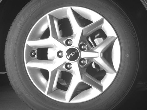 Used 2025 Kia Soul LX w/ LX Technology Package FWD image 13