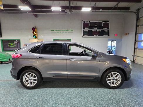 Used 2021 Ford Edge SEL w/ Cargo Accessory Package image 5