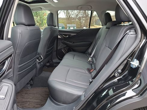 Certified 2025 Subaru Outback Limited image 10