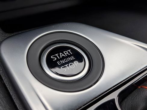Certified 2025 Nissan Sentra SR FWD image 16