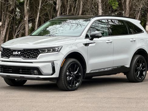 Certified 2023 Kia Sorento SX AWD/4WD image 8