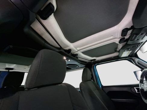 Used 2019 Jeep Wrangler Sport AWD/4WD image 22