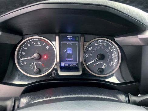 Used 2020 Toyota Tacoma SR5 image 23